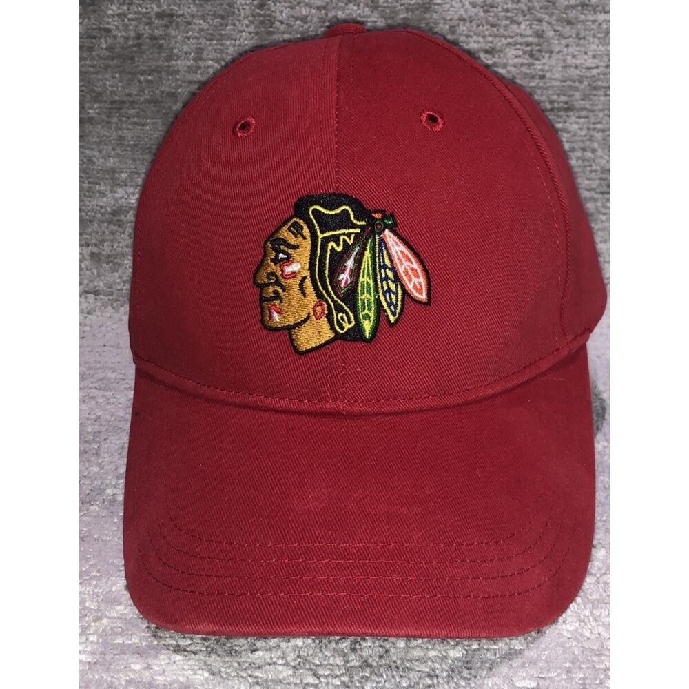 Fan Favorite NHL Chicago Blackhawks Red Logo Baseball Hat Cap